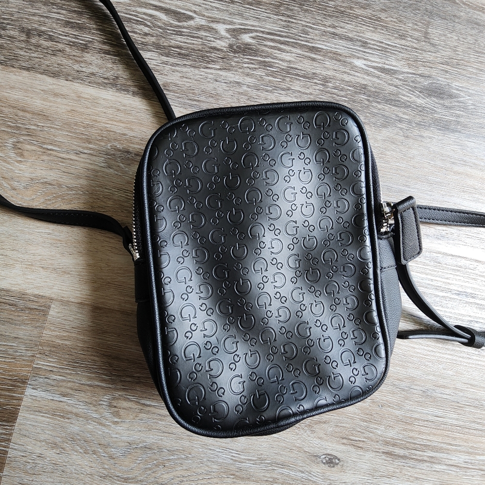 Guess Matte Black Rectangular Crossbody - image 4